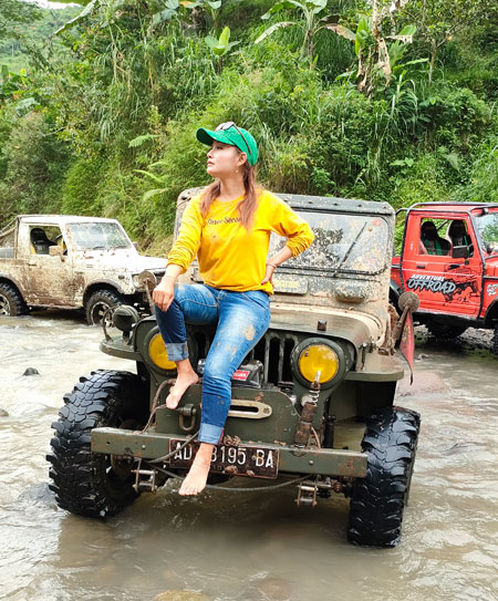 lady driver offroad jadug girimulyo