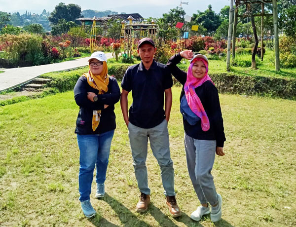 pemandu outbound kemuning