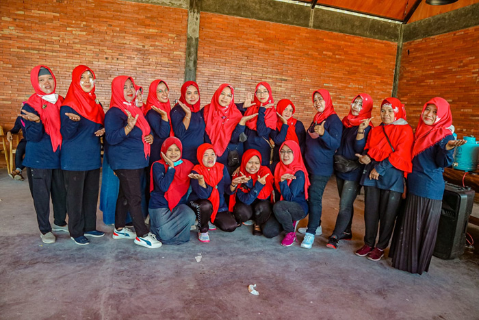 tim owek owek PKK Desa Demakan Kec. Mojolaban Sukoharjo